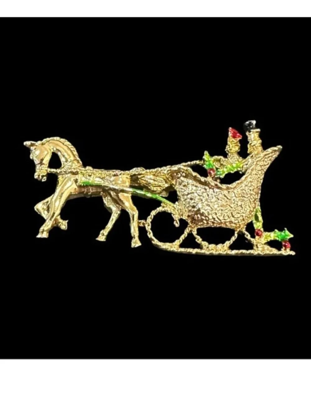 Horse & Sleigh Ride Christmas Brooch By Gerrys Gold Tone With Green & Red Accent